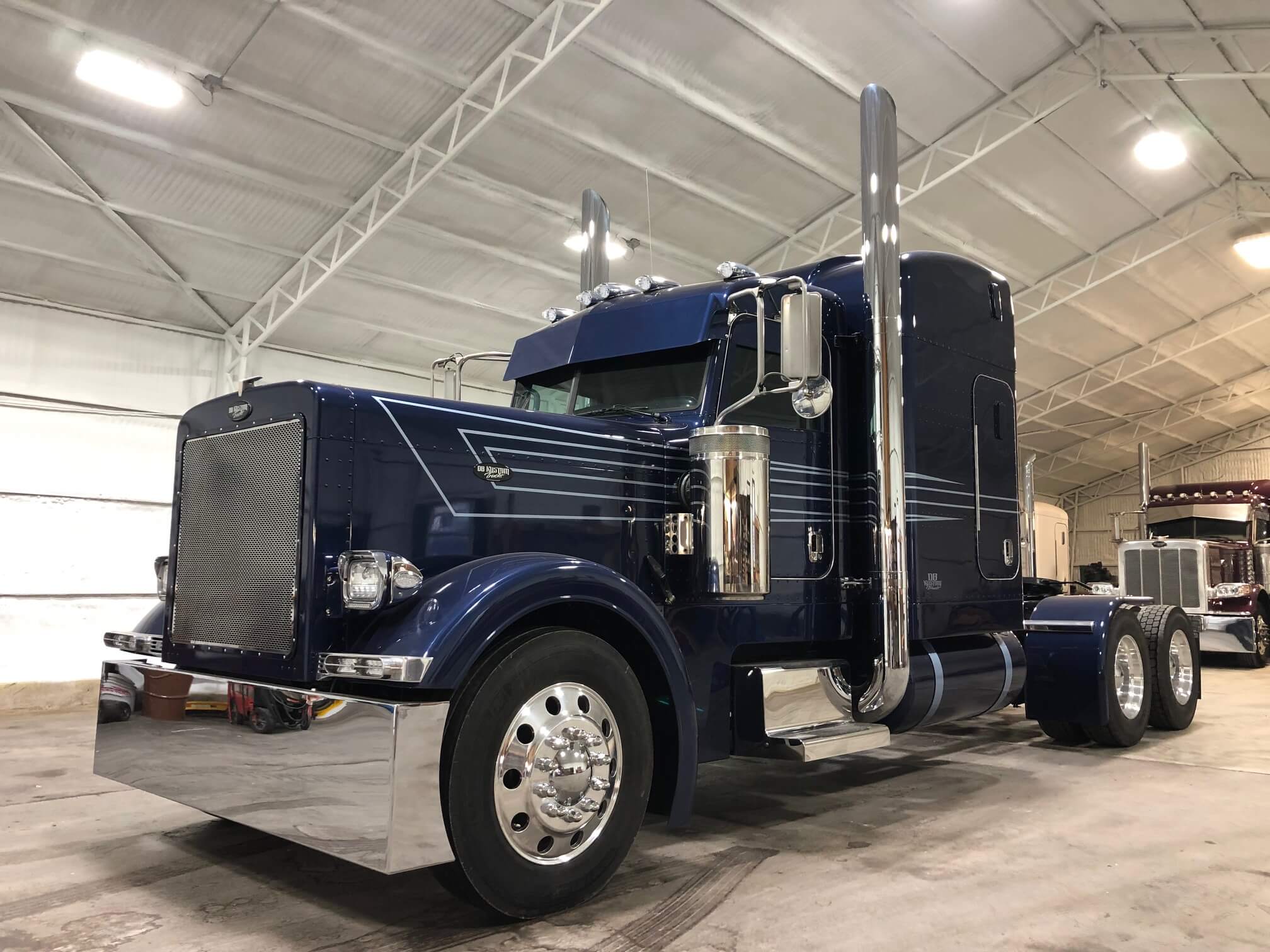 Blue-gray DB Kustom Truck